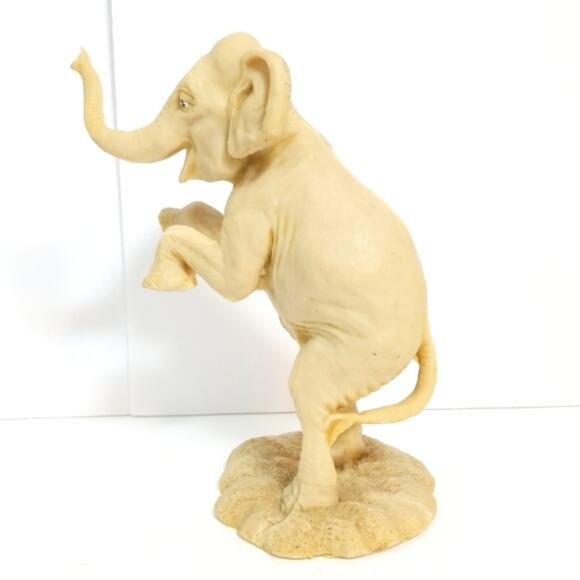 Heavy elephant trunk up lucky sculpture 9.5 inches - Picture 2 of 7